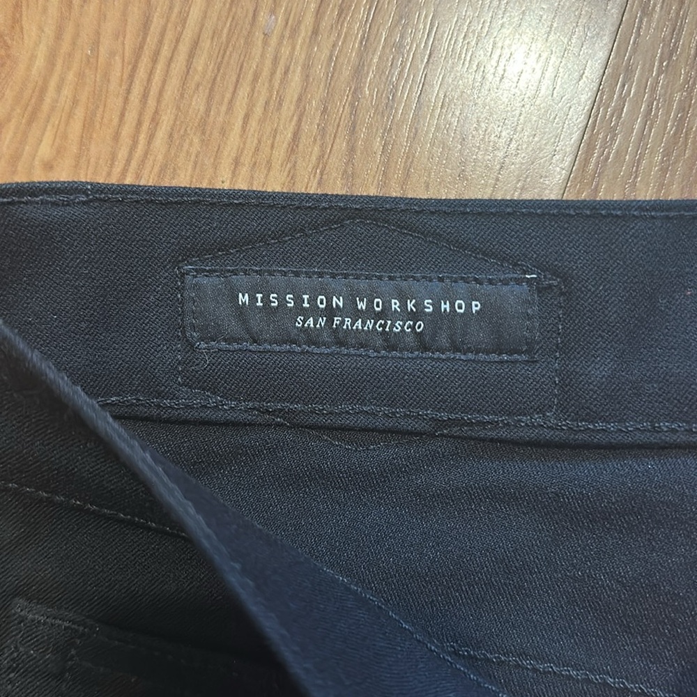 Men's Black Jean Shorts - Picture 3 of 7